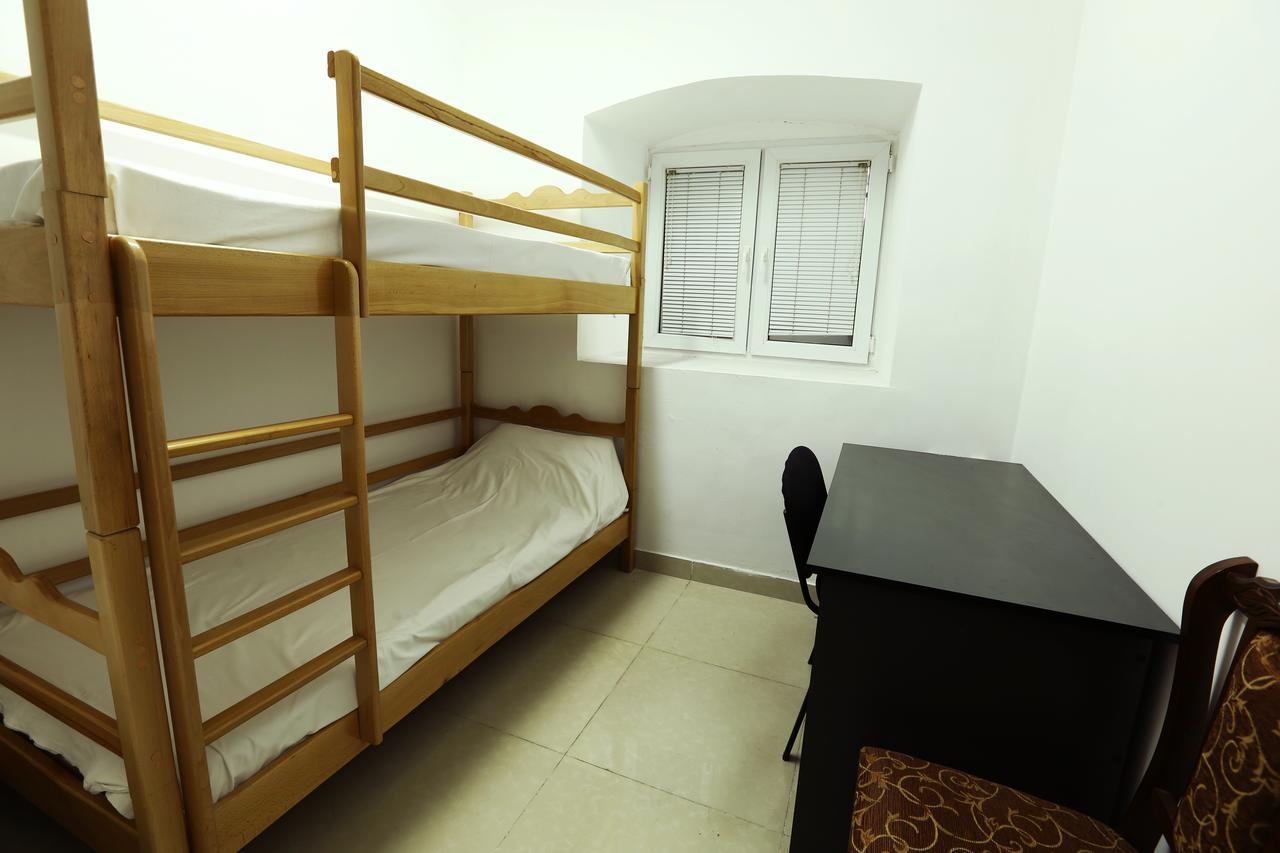 Byron Hostel Jerevan Eksteriør billede