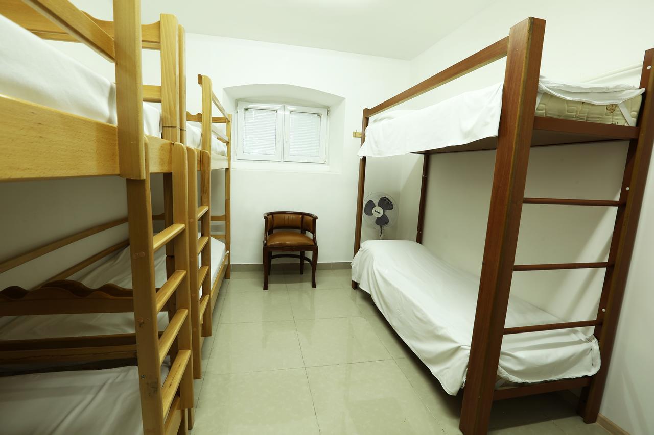 Byron Hostel Jerevan Eksteriør billede