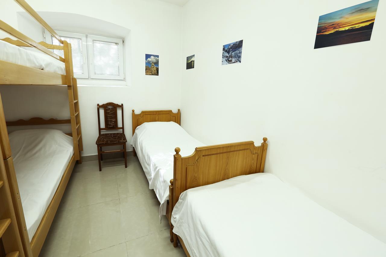 Byron Hostel Jerevan Eksteriør billede