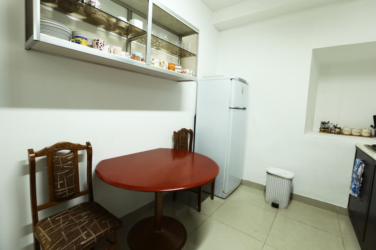 Byron Hostel Jerevan Eksteriør billede
